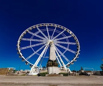 Brussels: Walking Tour with The View Ferris Wheel Ticket